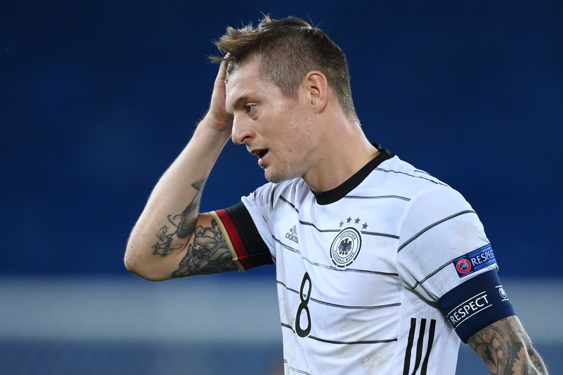 Kroos entra duro: “Siamo i burattini della Fifa e della Uefa“