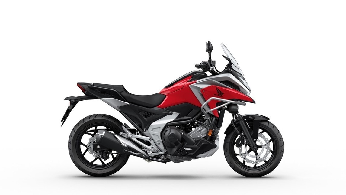Honda NC750X 2021: le immagini