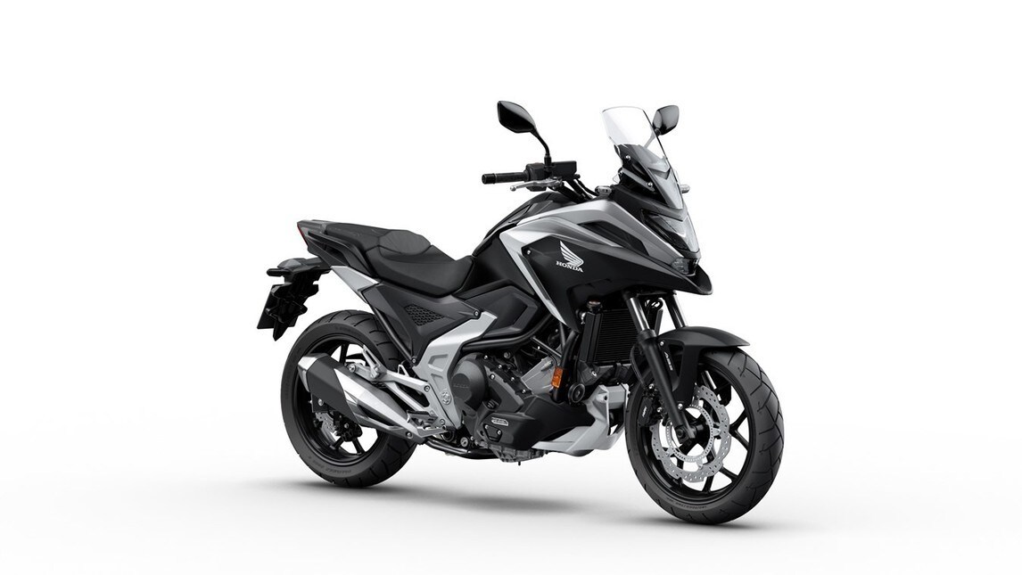 La crossover giapponese è considerata una delle moto col tasso di praticità d'uso più elevato al mondo. Per il 2021 si aggiorna e migliora ancora