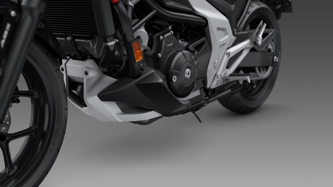La crossover giapponese è considerata una delle moto col tasso di praticità d'uso più elevato al mondo. Per il 2021 si aggiorna e migliora ancora