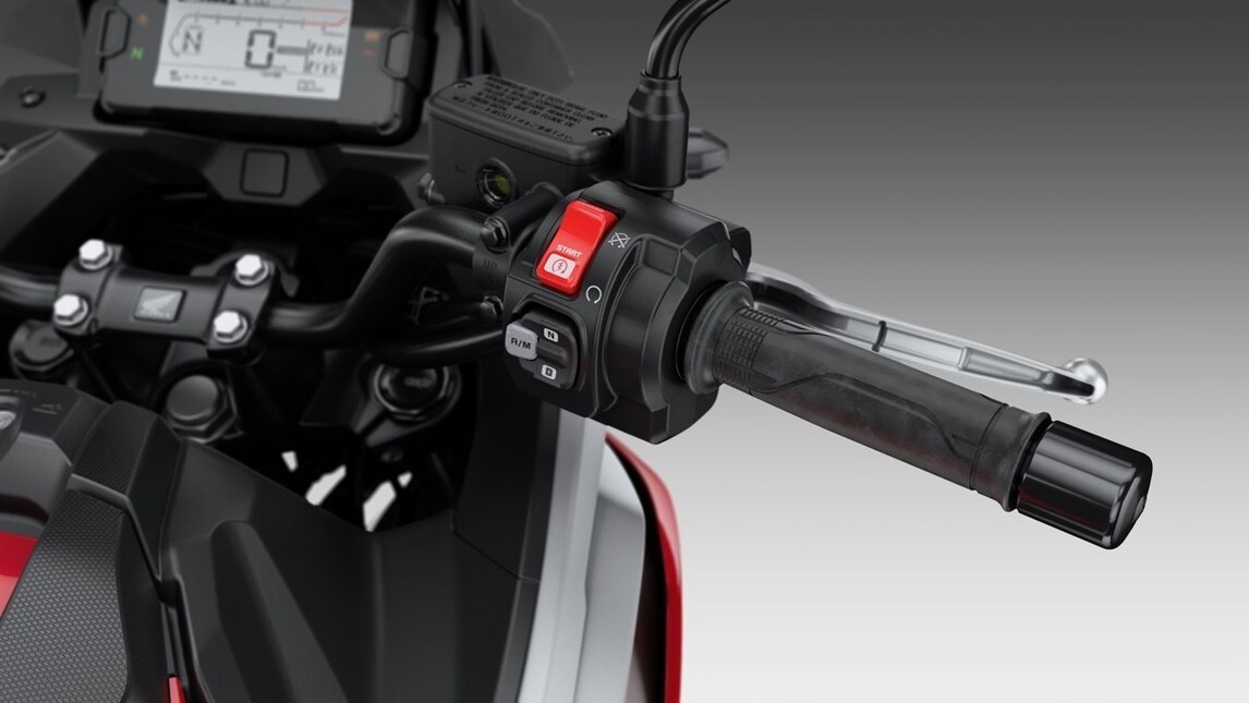 La crossover giapponese è considerata una delle moto col tasso di praticità d'uso più elevato al mondo. Per il 2021 si aggiorna e migliora ancora