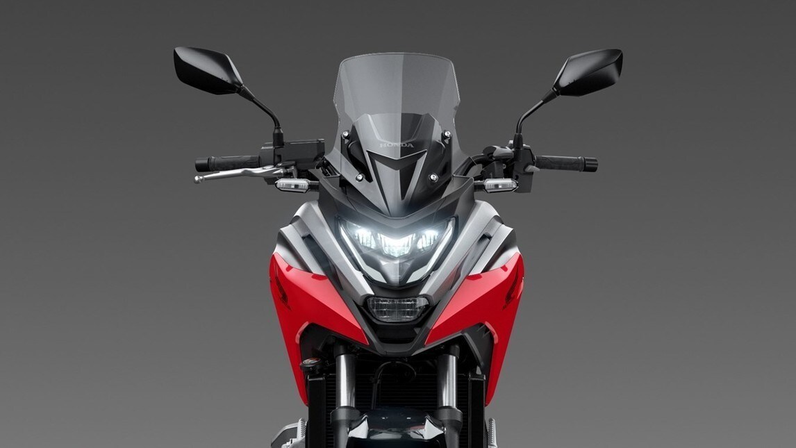 La crossover giapponese è considerata una delle moto col tasso di praticità d'uso più elevato al mondo. Per il 2021 si aggiorna e migliora ancora