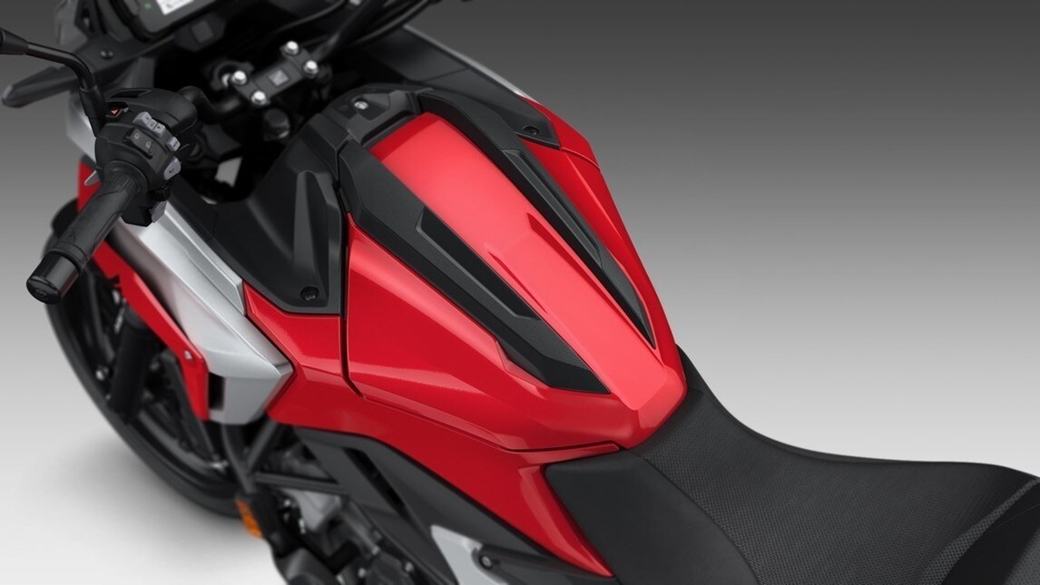 La crossover giapponese è considerata una delle moto col tasso di praticità d'uso più elevato al mondo. Per il 2021 si aggiorna e migliora ancora
