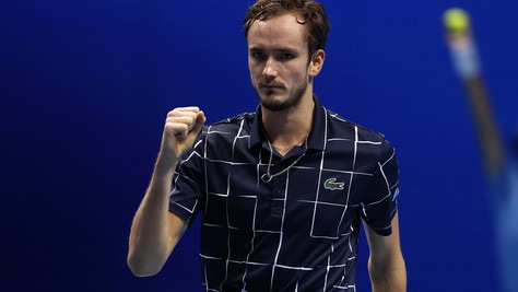 ATP Finals, ottimo esordio per Medvedev: battuto Zverev
