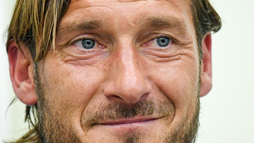 Ps5, Totti: regalo con dedica