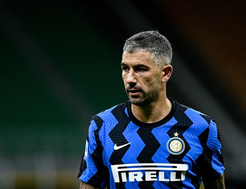 Inter, Kolarov positivo al Coronavirus: salta anche il Real Madrid