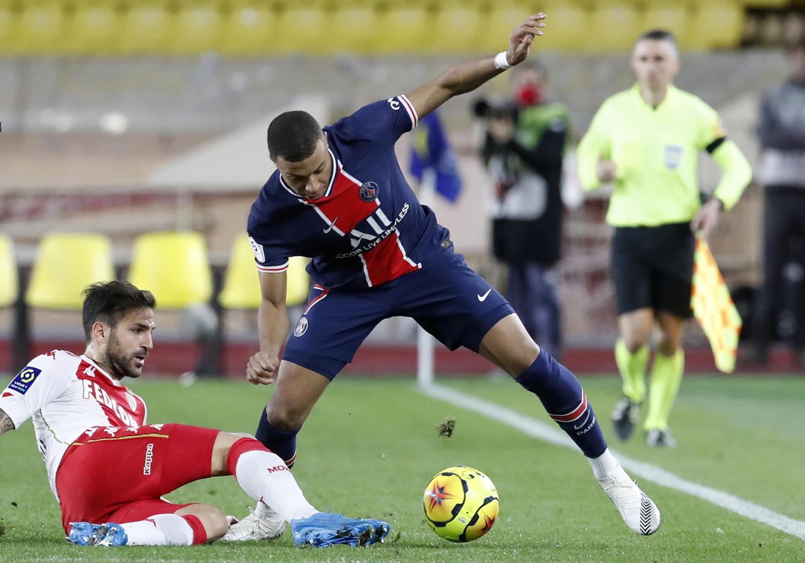 Ligue 1, al Psg non basta Mbappé. Fabregas e Volland trascinano il Monaco