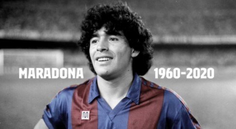 Il Barcellona onora Maradona: bandiere a mezz'asta al Camp Nou