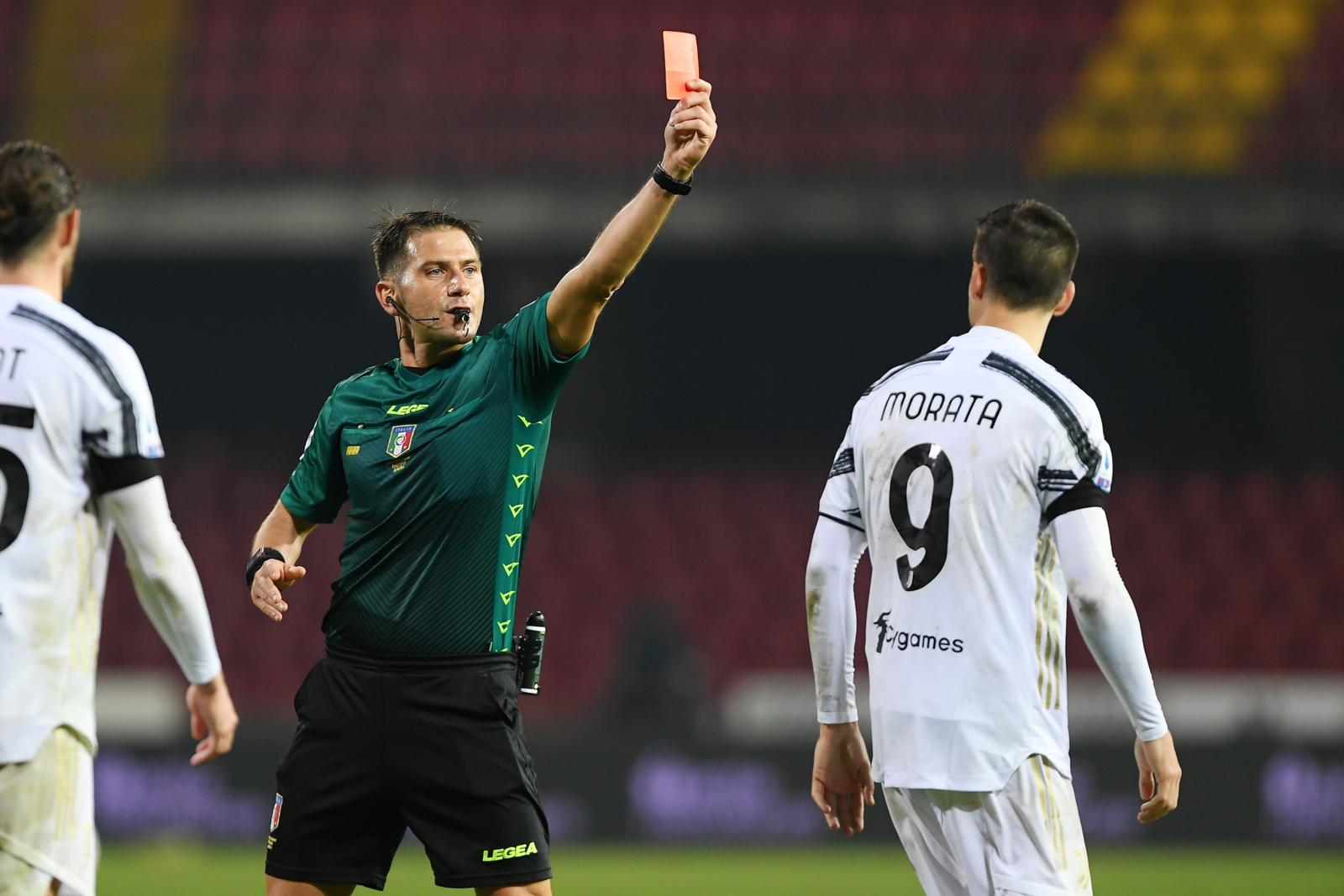 Benevento-Juve, la moviola: Pasqua per 45’ da... 8, rischia Improta su De Ligt