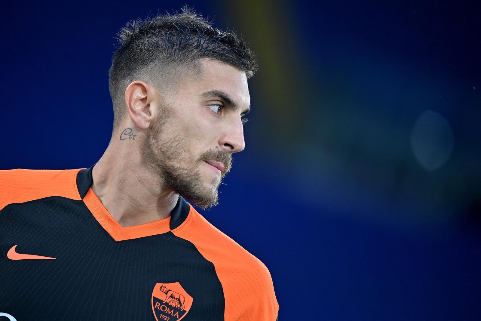 Pellegrini, i tifosi lo sostengono: “Giù le mani da Lorenzo, critiche ingiuste“
