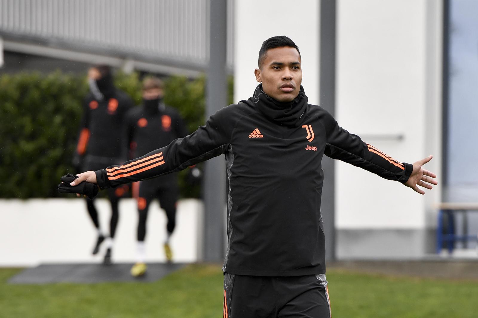 Alex Sandro spiega Paolo Rossi: “Per noi brasiliani è il 'carrasco'“