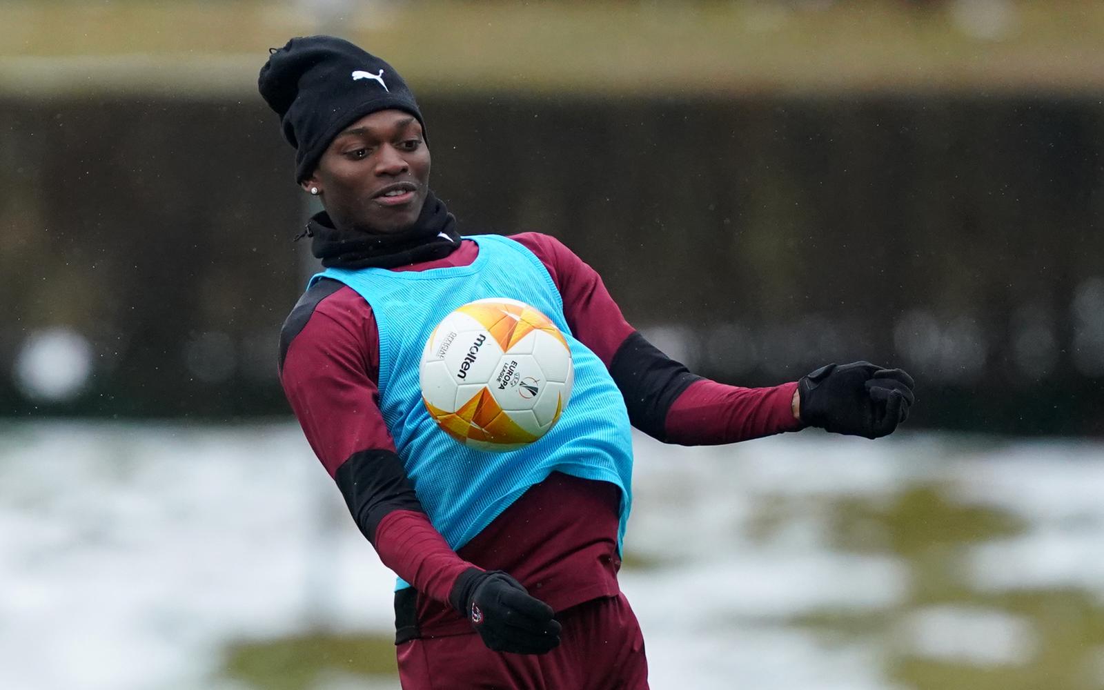 Milan, i convocati di Pioli per lo Sparta Praga: torna Leao