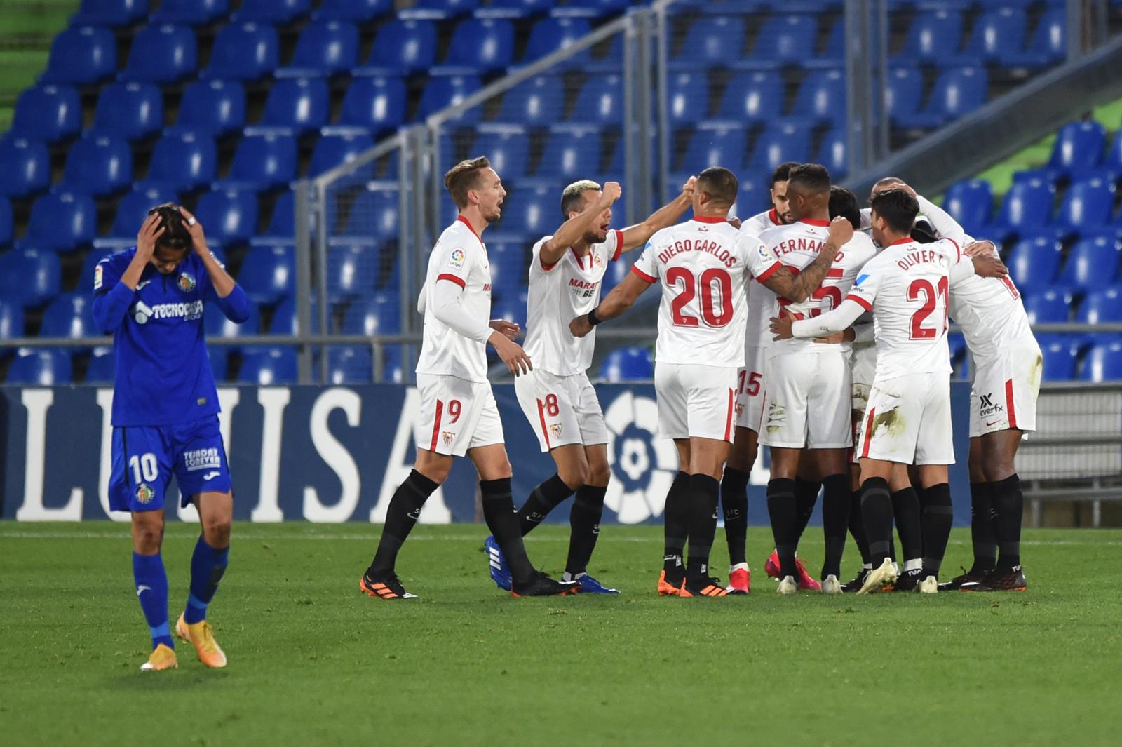Un'autorete salva il Siviglia di Monchi. 2-2 tra Valencia e Bilbao, perde l'Alaves