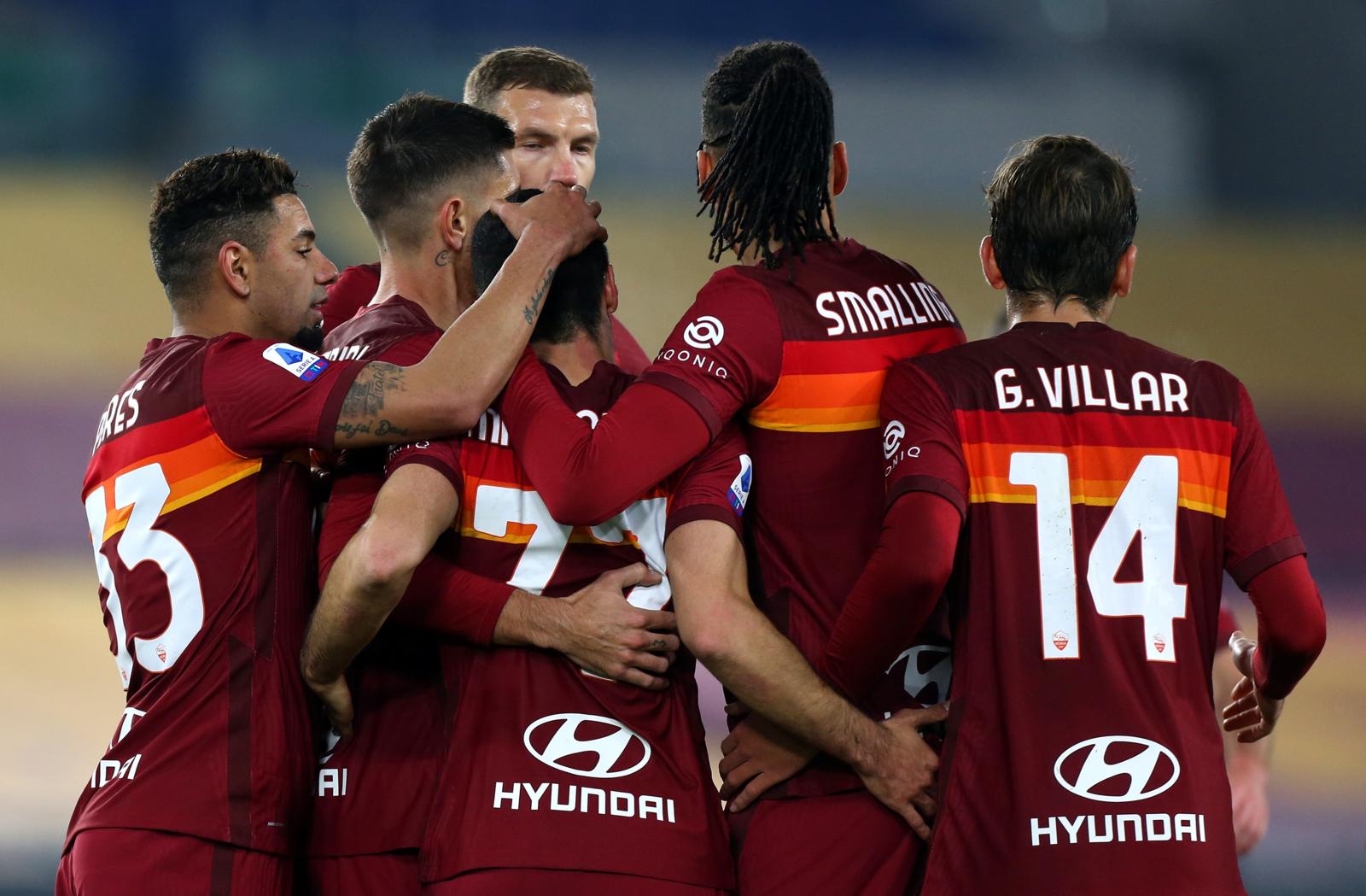 Roma, l'industria del gol: media di 2,2 reti a partita. Mkhitaryan è il trascinatore