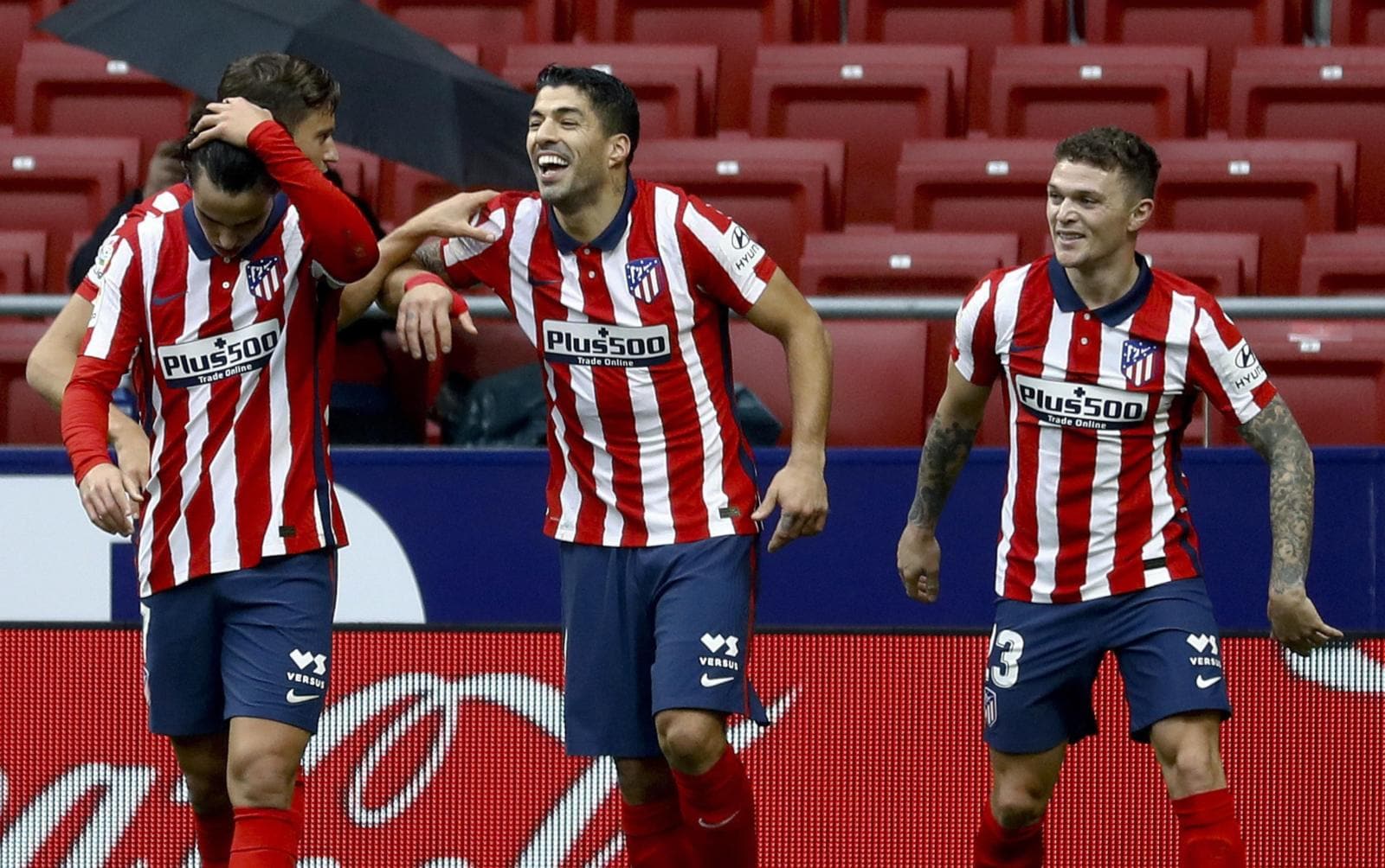 L'Atletico Madrid vola con la doppietta di Suarez: 3-1 all'Elche