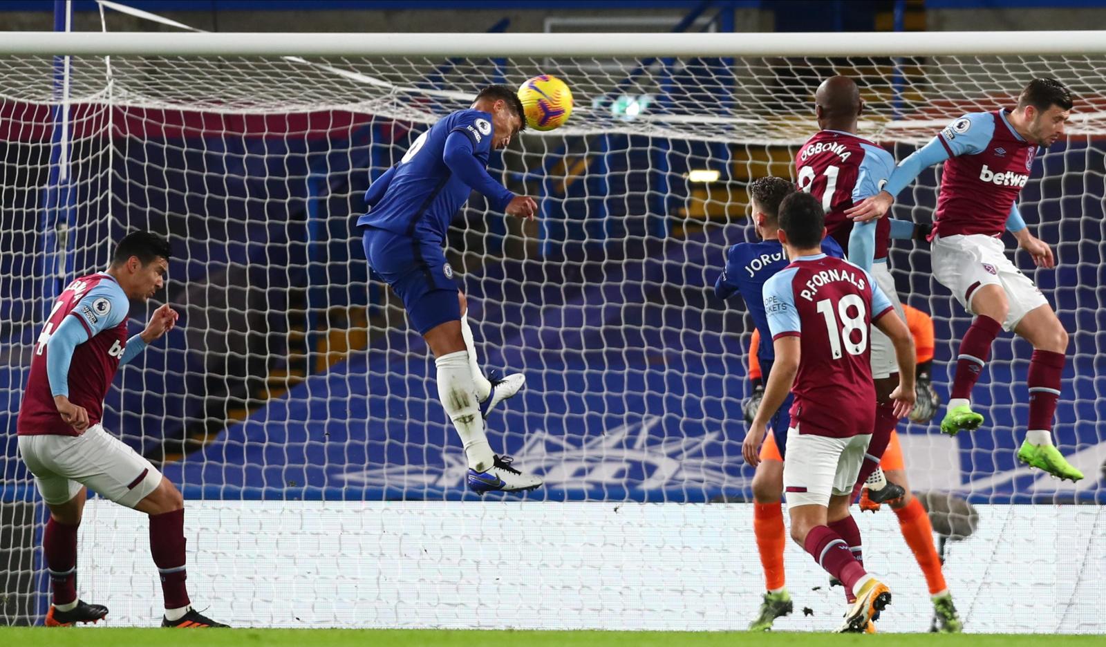 Premier League, Thiago Silva segna nel derby: Chelsea batte 3-0 il West Ham