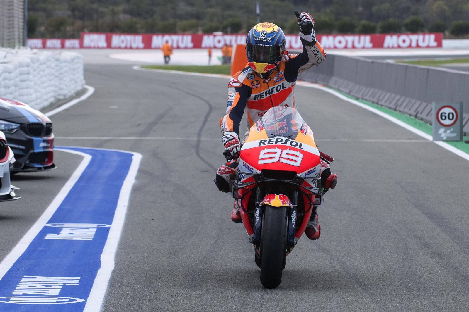 095141801 60fa7dc9 d4bd 4c04 9b91 b63ae75f3310 - MotoGp, Lorenzo a Dovizioso: "È invidioso di me, gli ha fatto male il mio stipendio" 095141801 60fa7dc9 d4bd 4c04 9b91 b63ae75f3310 - MotoGp, Lorenzo a Dovizioso: "È invidioso di me, gli ha fatto male il mio stipendio"