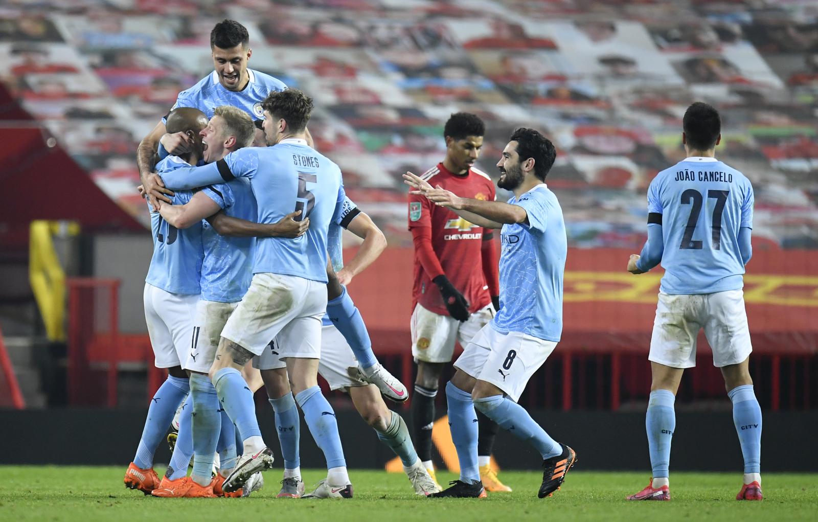 Carabao Cup, Guardiola vince il derby di Manchester e vola in finale contro Mourinho