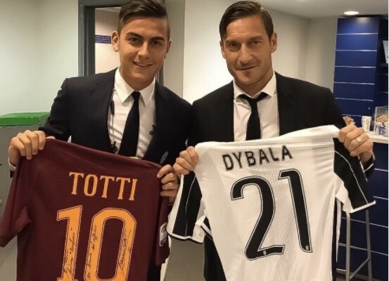 Dybala torna a incantare, Totti lo adora: spunta un like sui social