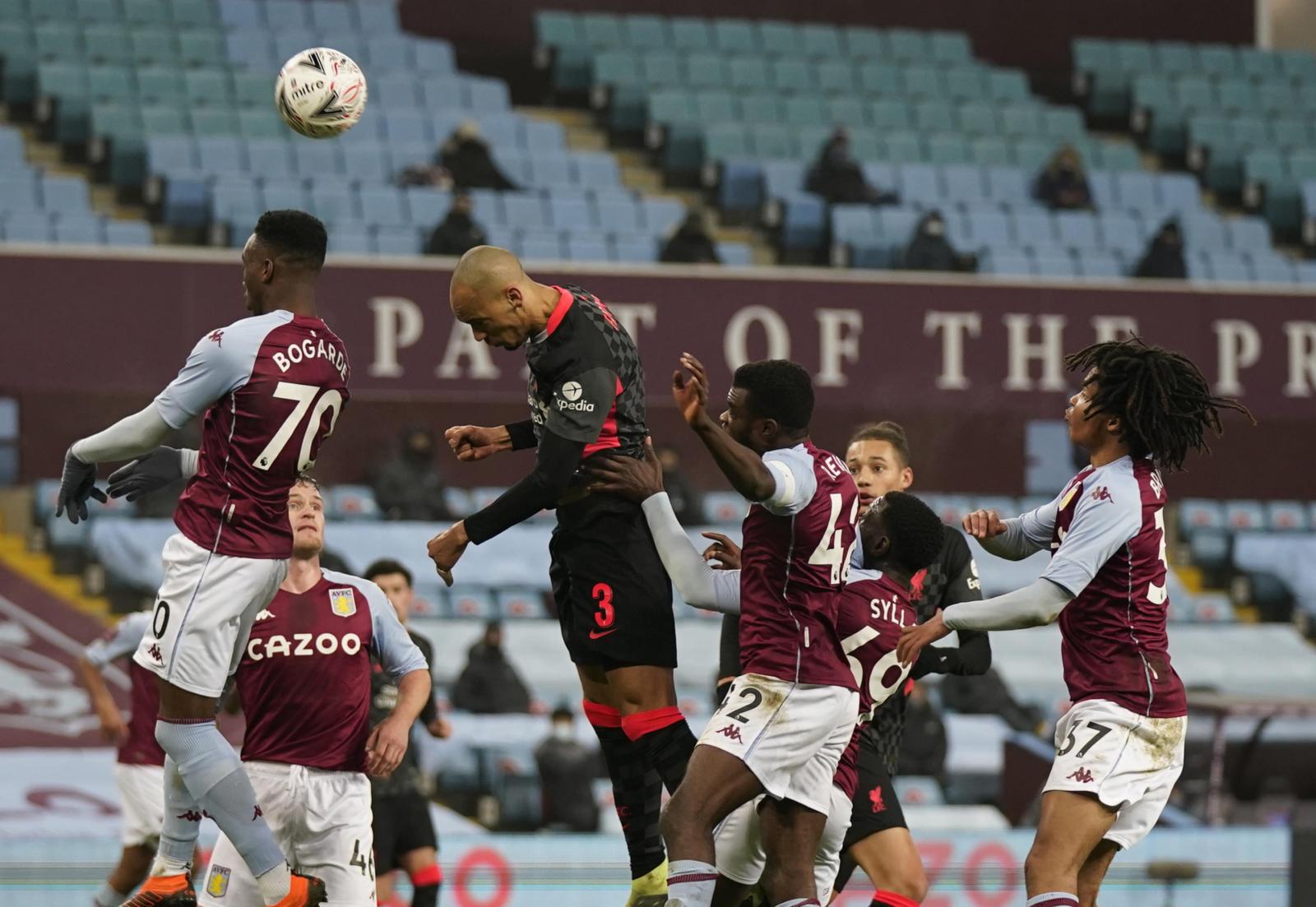 Premier League, rinviata Aston Villa-Tottenham per Coronavirus