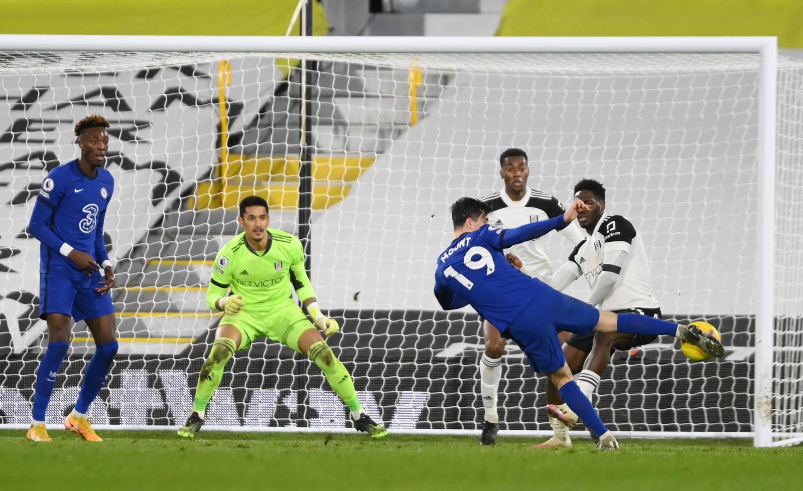 Premier, Mount regala tre punti al Chelsea. Leeds di Bielsa ko, Leicester secondo