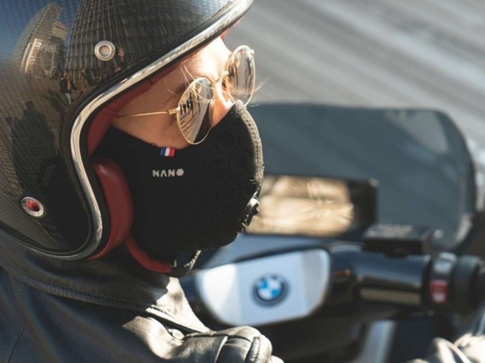 Mascherina per chi va in moto? Nelle Filippine è obbligatoria