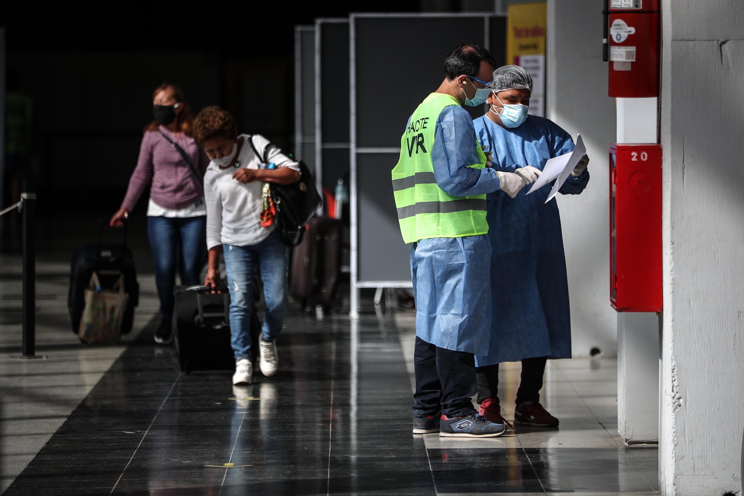 043716928 644a4dcb 2f61 43a1 949a 6f73b14a29a2 - Covid: Argentina, quasi 50.000 morti e 2 milioni di contagi 043716928 644a4dcb 2f61 43a1 949a 6f73b14a29a2 - Covid: Argentina, quasi 50.000 morti e 2 milioni di contagi