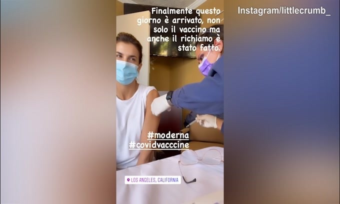 Elisabetta Canalis, richiamo del vaccino effettuato
