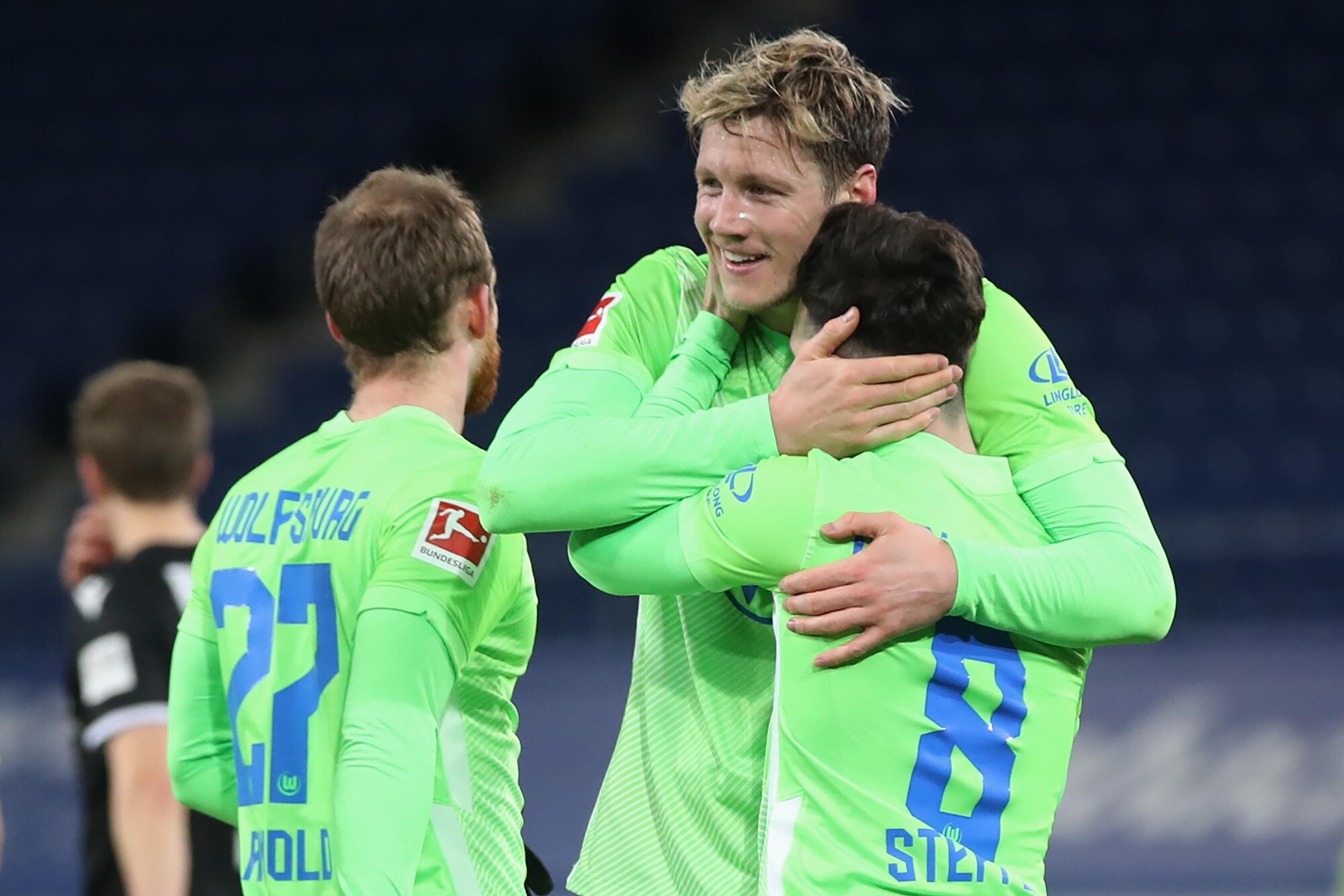 Bundesliga, il Wolfsburg vince 3-0 contro l'Arminia Bielefeld