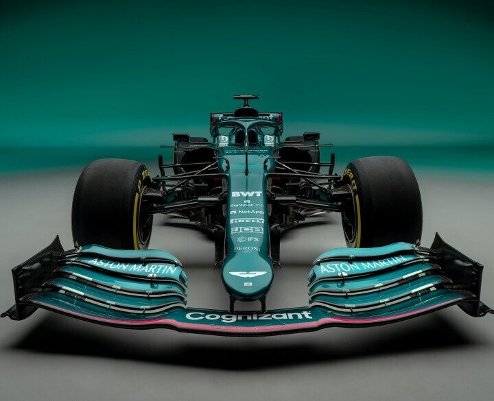 F1: Aston Martin AMR21, Vettel e Stroll presentano la nuova monoposto