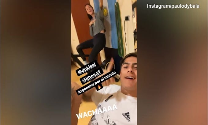 Juve, Oriana si allena e Dybala canta..