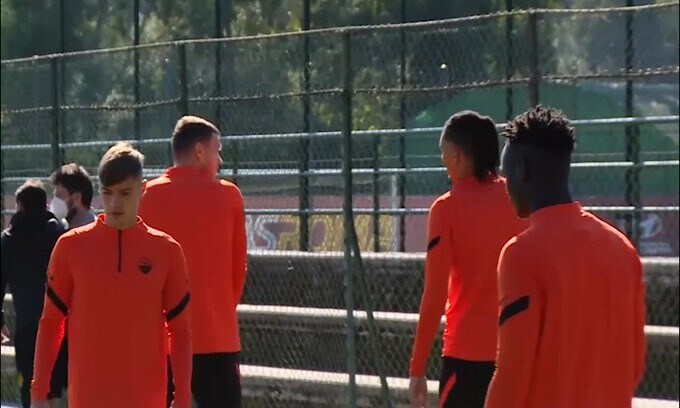 Paura per Smalling, ladri armati in casa