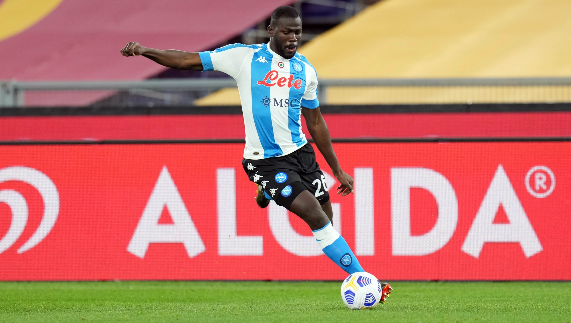 Calciomercato, l'ex agente di Koulibaly: “Difficile che lasci Napoli“
