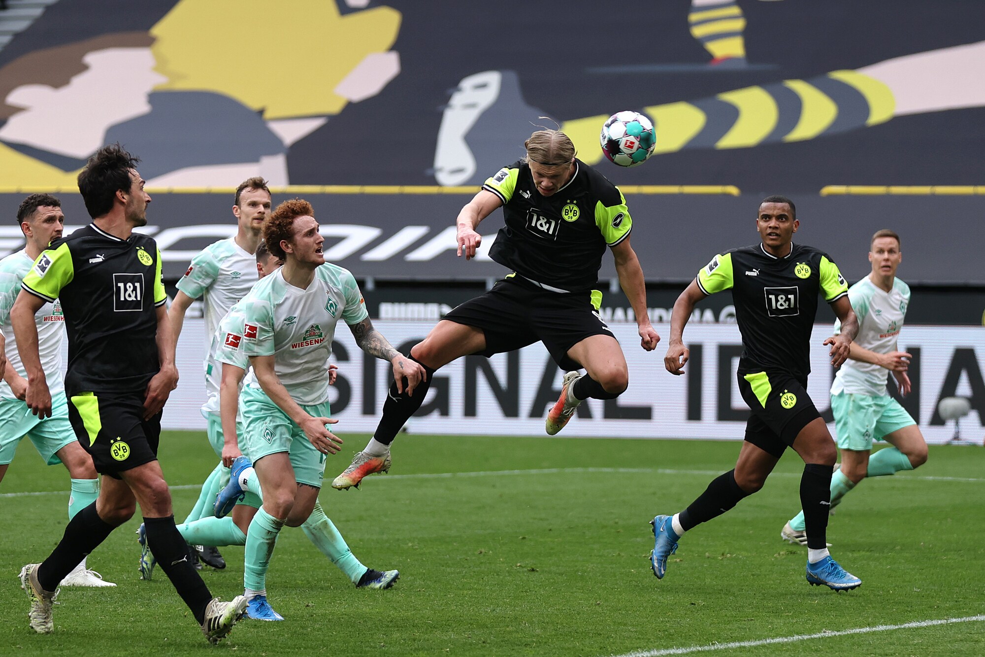 Borussia Dortmund-Werder Brema 4-1: doppietta per Haaland