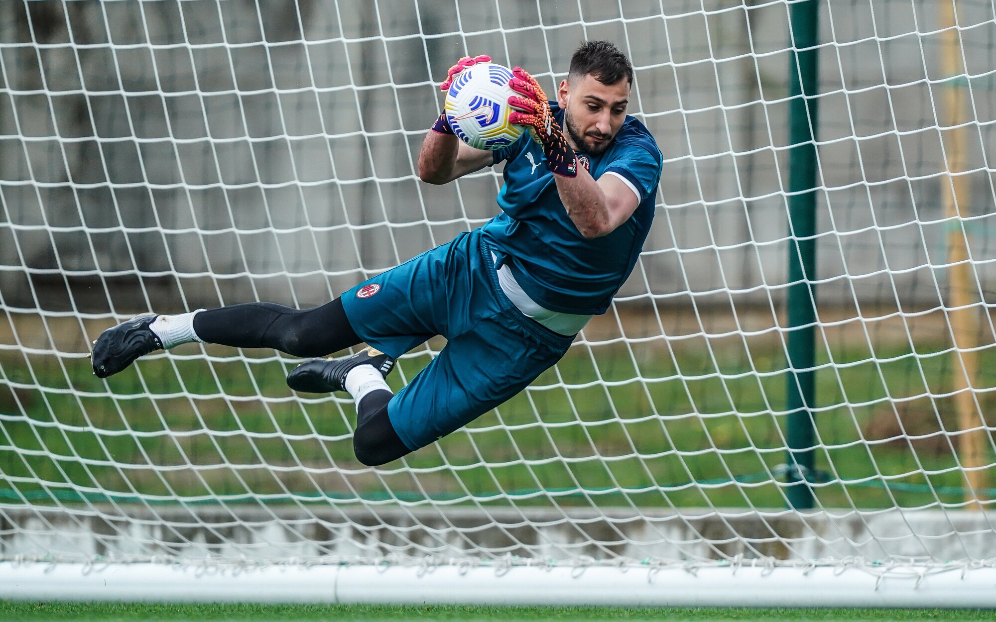 Donnarumma, blitz del Psg: niente prestito alla Roma