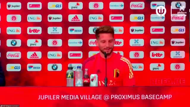 Mertens rassicura: "Voglio restare al Napoli"