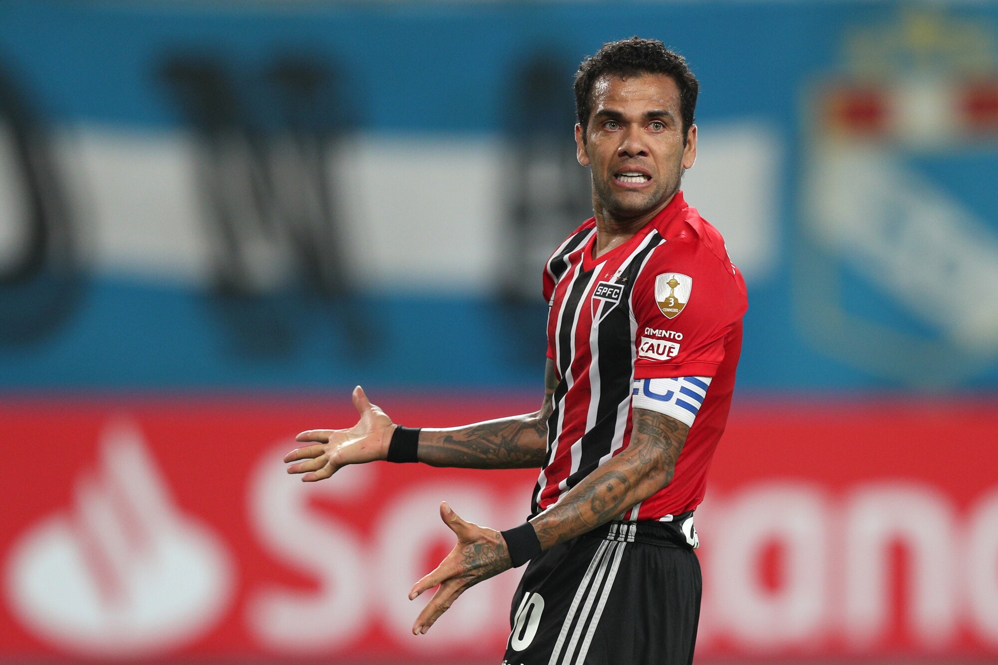 Dani Alves e San Paolo, rottura improvvisa: “Non giocherà più con noi“