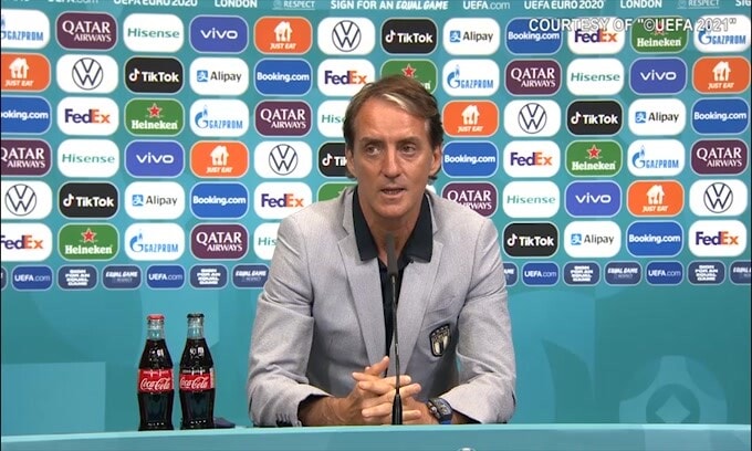 Mancini: "Contagi in aumento? Abbiamo la doppia dose"