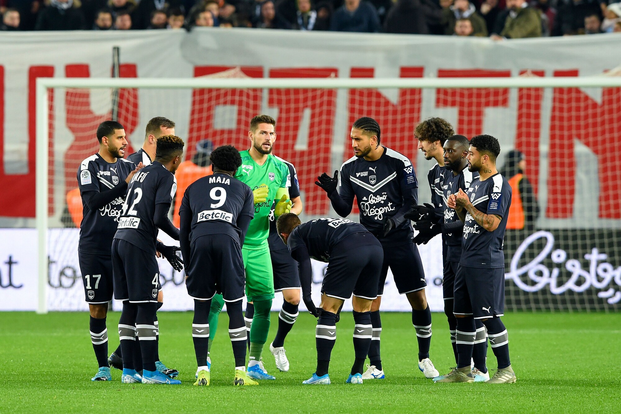 Caos in Ligue 1: Bordeaux e Angers verso retrocessione d'ufficio