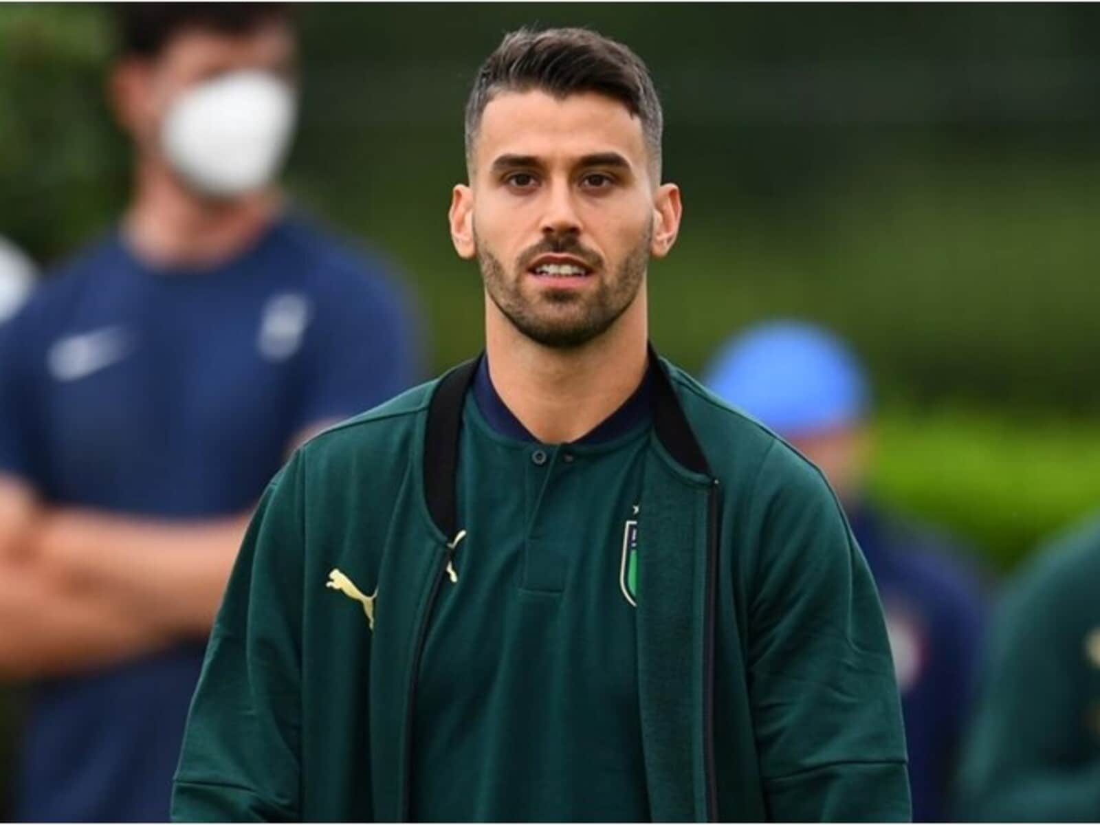 Italia La Carica Di Spinazzola E Sceso Insieme Ai Compagni In Stampelle