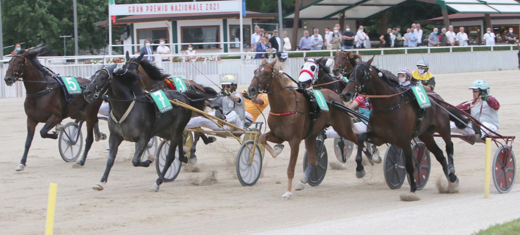 023417816 0222511a 4f4e 4564 9564 5345b0ad3665 - Enghien sembra... la Maura 023417816 0222511a 4f4e 4564 9564 5345b0ad3665 - Enghien sembra... la Maura