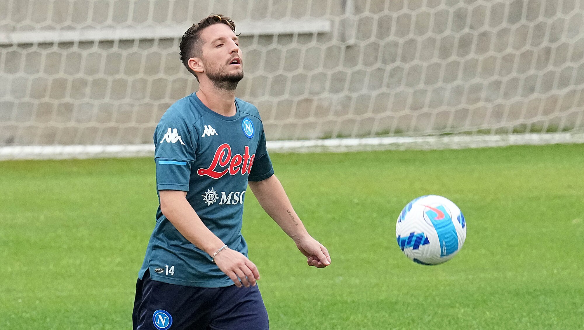 Verso Napoli-Venezia: Mertens lavora ancora a parte