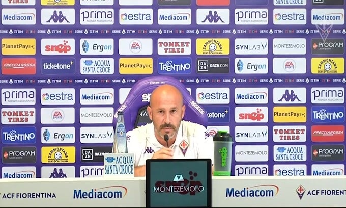 Italiano conferma: "Vlahovic resta alla Fiorentina"