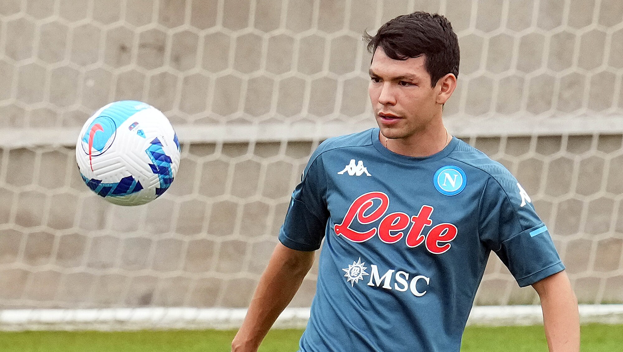 Napoli, i convocati per il Venezia: ok Lozano, out Mertens