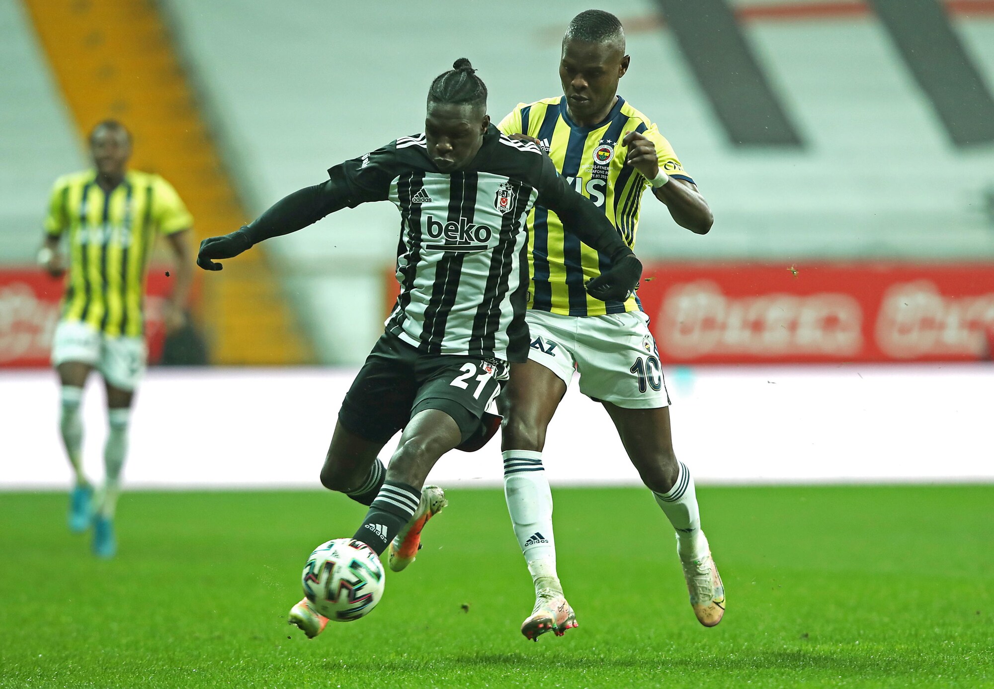 Besiktas, malore in campo per N'Sakala. Il club: “Ora sta meglio“