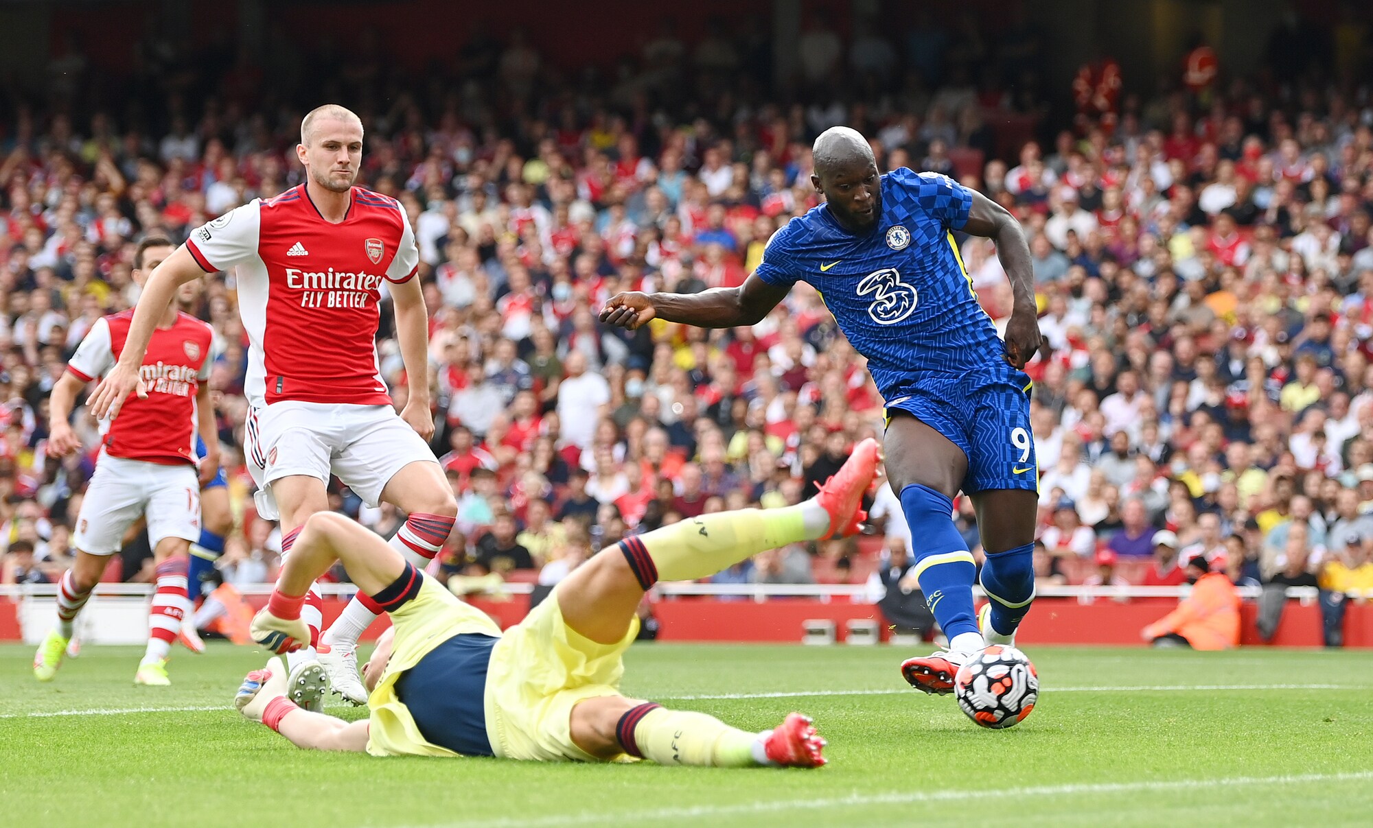 Lukaku si prende il Chelsea in 15', vince il Tottenham di Paratici
