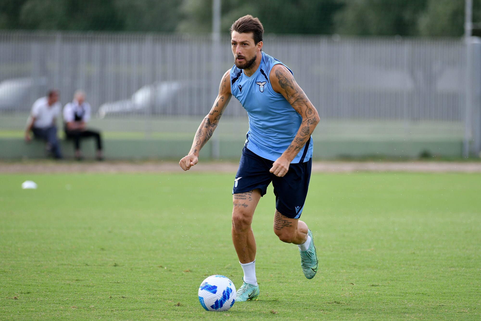 Lazio, si rivede Acerbi. Luiz Felipe non si allena