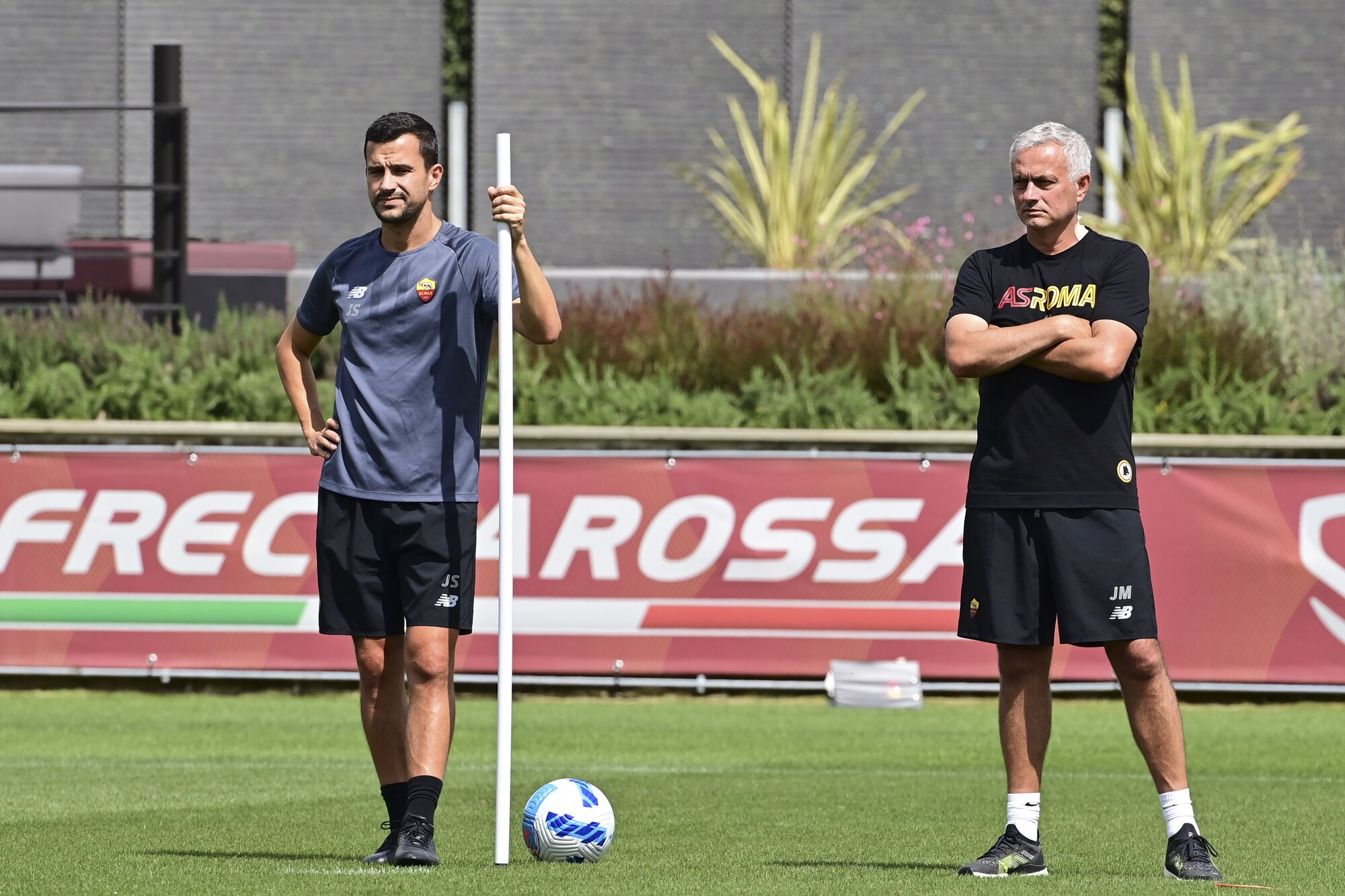 Roma, Mou espulso e panchina a Sacramento: ecco chi è il vice dello Special One
