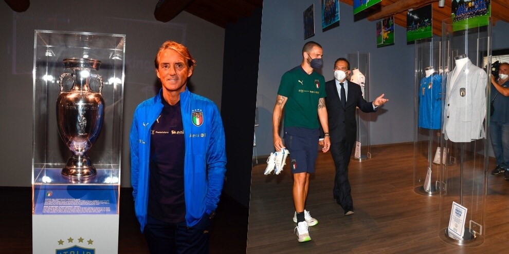 Italia, la coppa dell'Europeo è nel museo: Mancini e Bonucci in tour