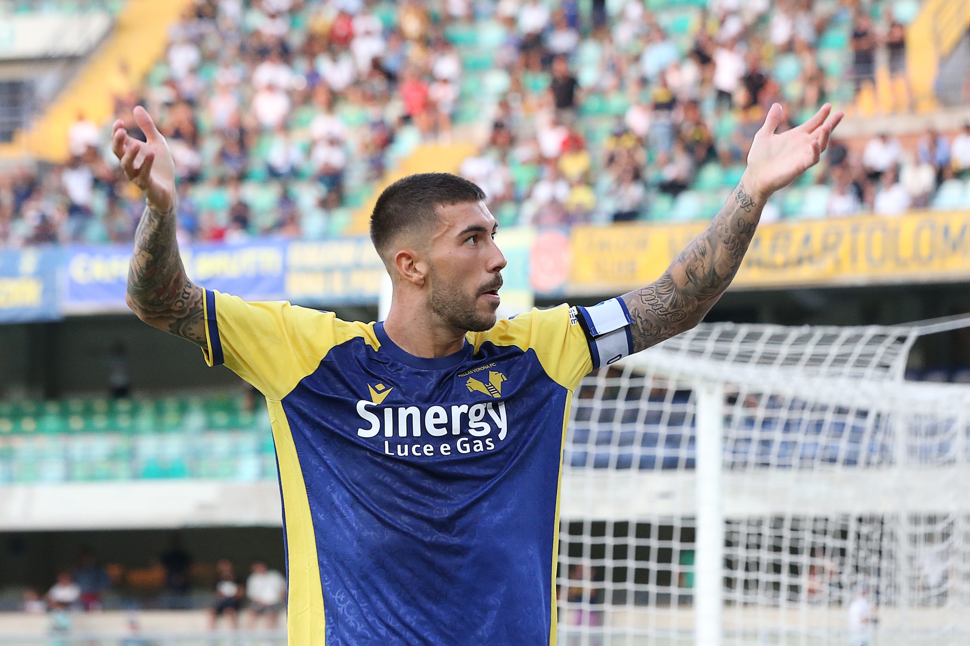 Lazio, niente Kostic ma arriva Zaccagni: i dettagli